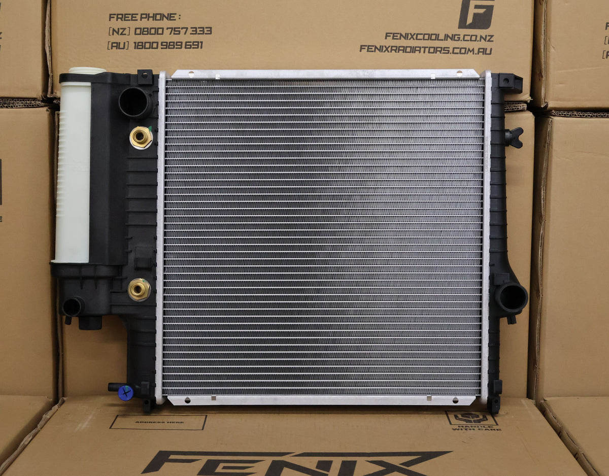 Fenix OEM Replacement Radiator for BMW 3 Series E36 4 Cyl – BMW0001-PA32A – original Fenix product photograph