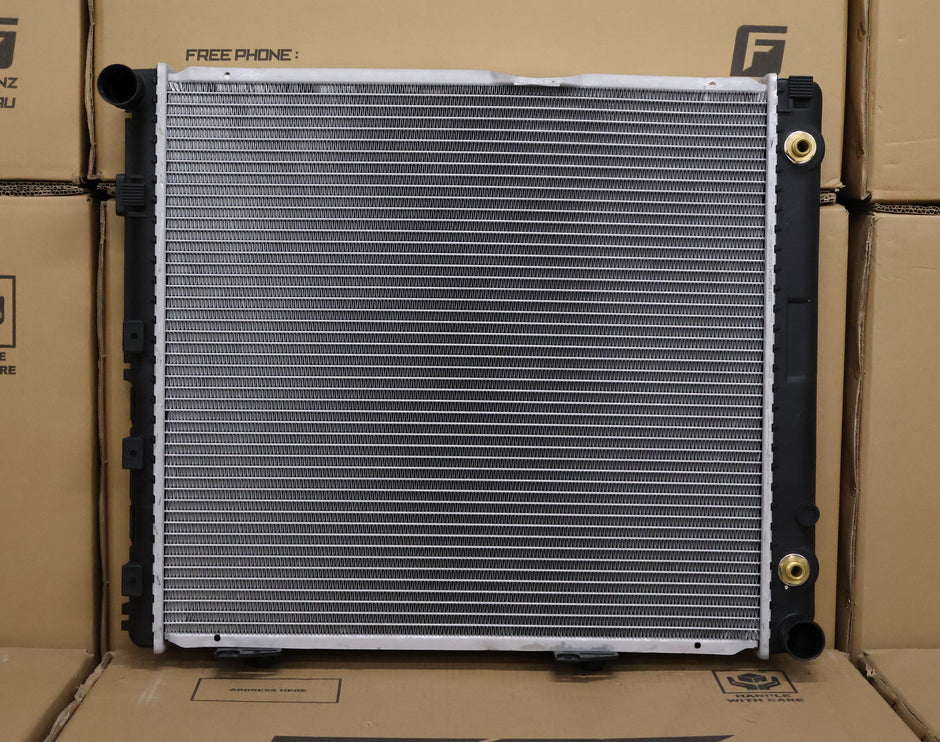 Mercedes Benz E250D W124 Radiator (APR/1985 - JUN/1993) — MER0017-PA40A — manufacturer main image