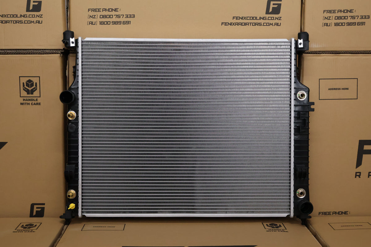 Mercedes Benz ML350 & ML500 W164 Petrol Radiator. (FEB/2005 - DEC/2011) — MER4531-PA40A — manufacturer main image