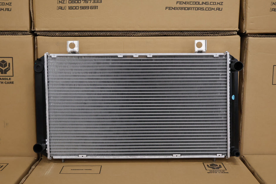 Saab 900 Petrol Radiator (NOV/1986 - JUN/1994) — SAA7941-PA32AM — manufacturer main image