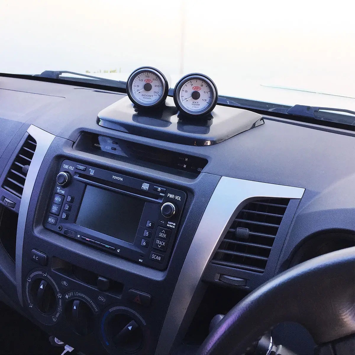 SAAS Twin Gauge Dash Pod Hilux 2005 - 2015 KUN Series SGP1105 - view 8