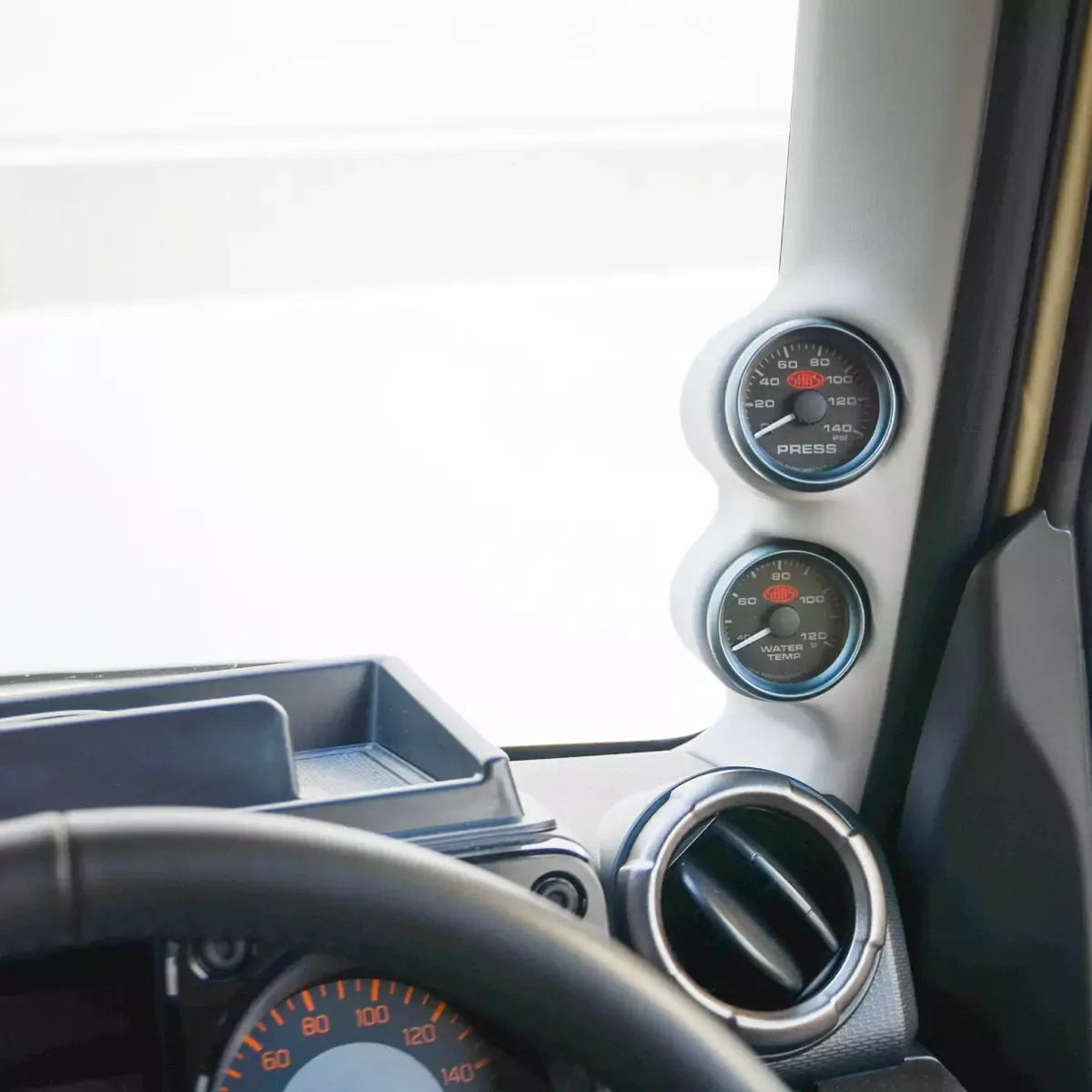 SAAS Gauge Pillar Pod Suzuki Jimny 2019 - On Light Grey Painted SGP8101SLG - view 4
