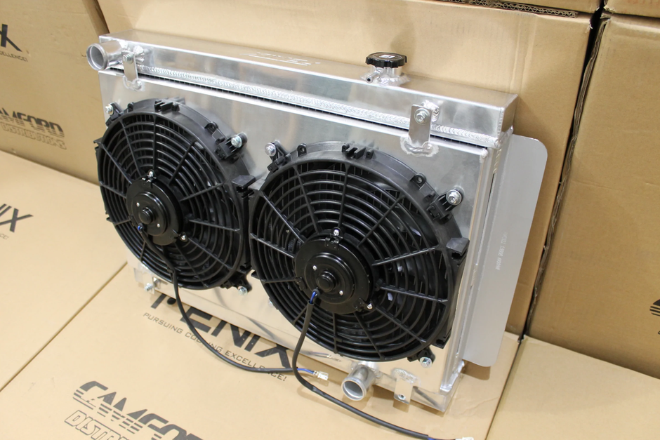 Holden Kingswood HQ-HZ/Torana LH-LX Chev V8 Full Alloy Performance Radiator & Fan Shroud Kit