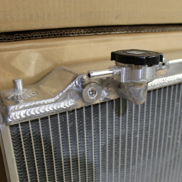 Mazda UN BT-50/B2500 B2600 B4000 Bravo UF-UN Full Alloy Performance Radiator - Polished