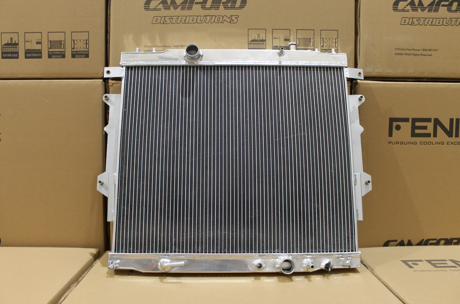 Toyota KUN16R-KUN26R Hilux Full Alloy Performance Radiator - Polished