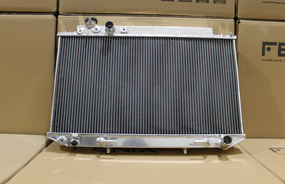Toyota Cressida MX83 Full Alloy Performance Radiator & Fan Shroud Kit.